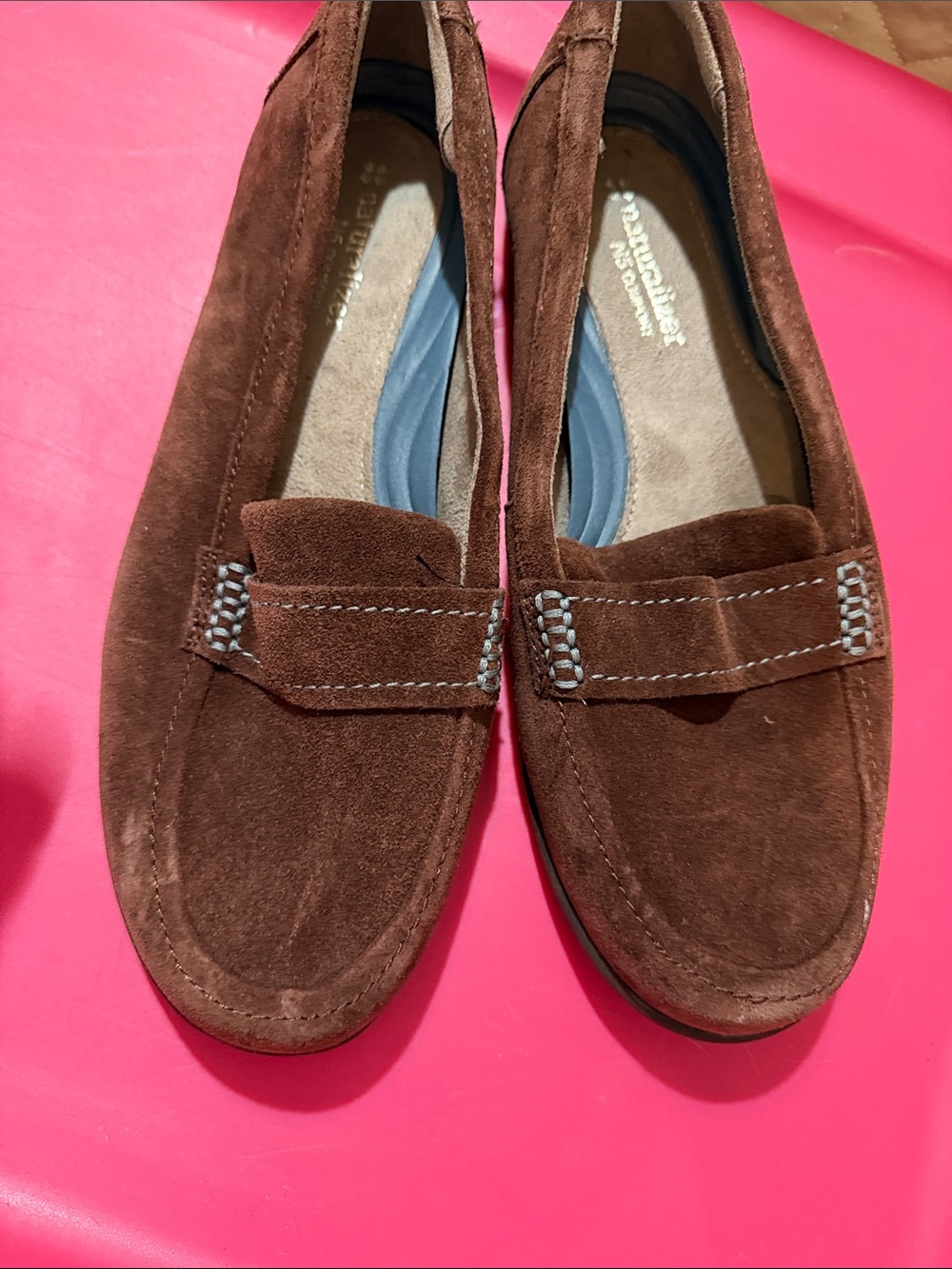Natural women shoes 7.5 WIDE